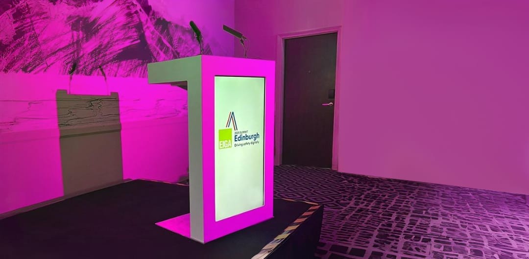 Lectern Hire 7 digital lectern sm web 1