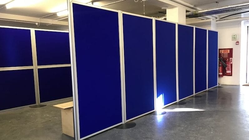 How Many Poster Boards Do I Need? 2 side-by-side comparison of A0 and XL boards with portrait and landscape examples