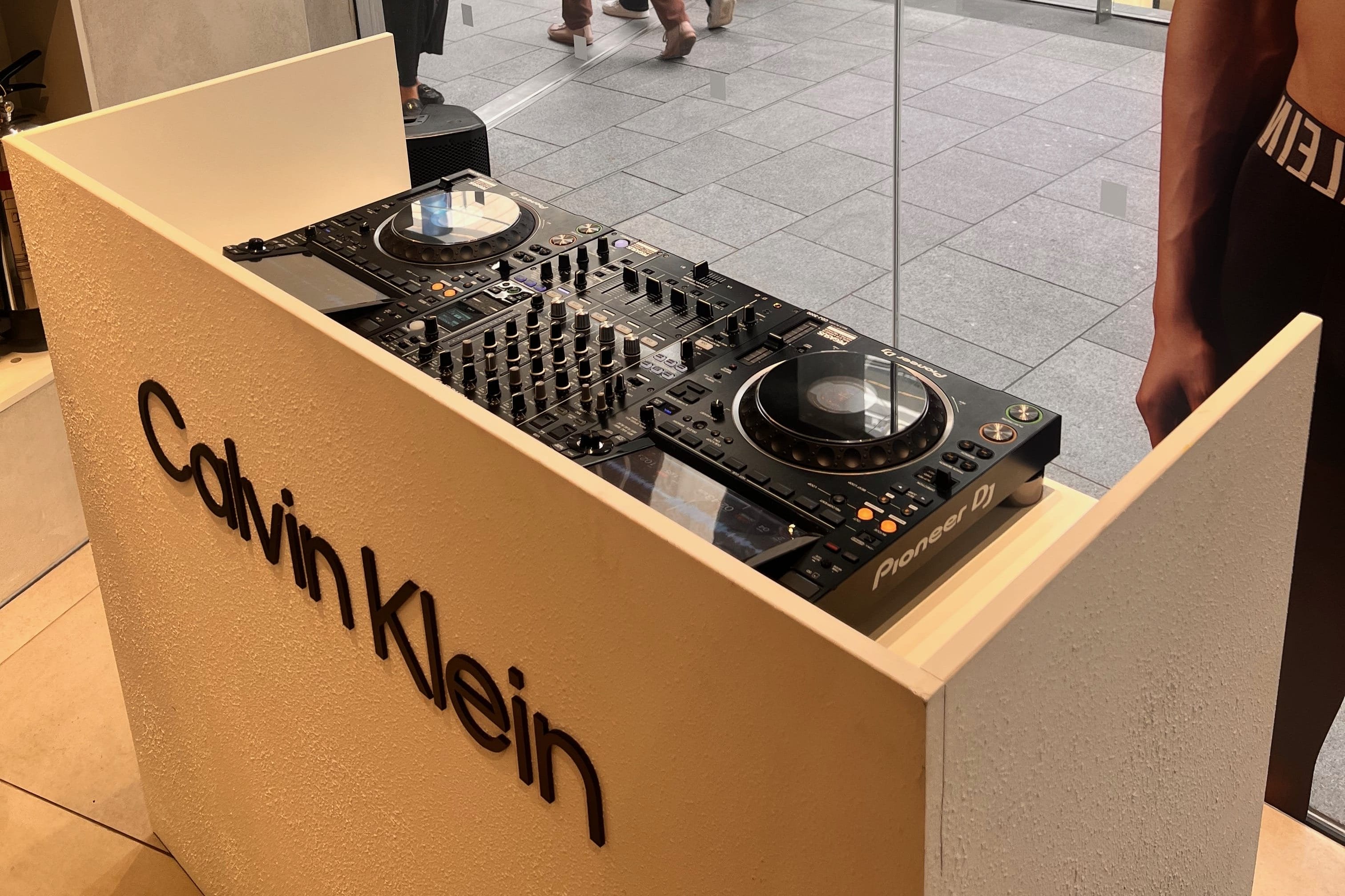 25 Powerful Ways Product Launch AV Transforms Events in Edinburgh 1 product launch av equipment setup Edinburgh stage lighting and LED screens