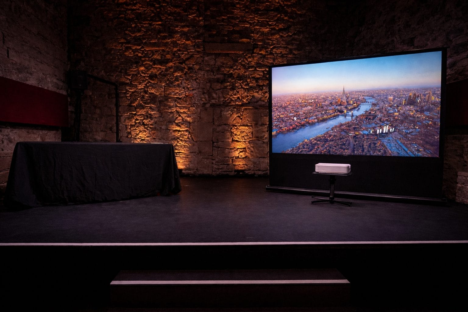 how much does it cost to rent a projector Edinburgh event setup